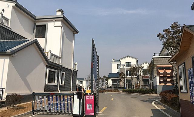 城阳有个青岛版“华西村”，户户有轿车、家家(图5)