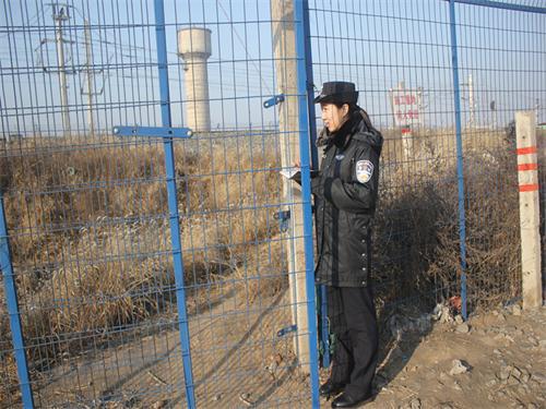 锡林铁警开展线路安全隐患大清查(图1)