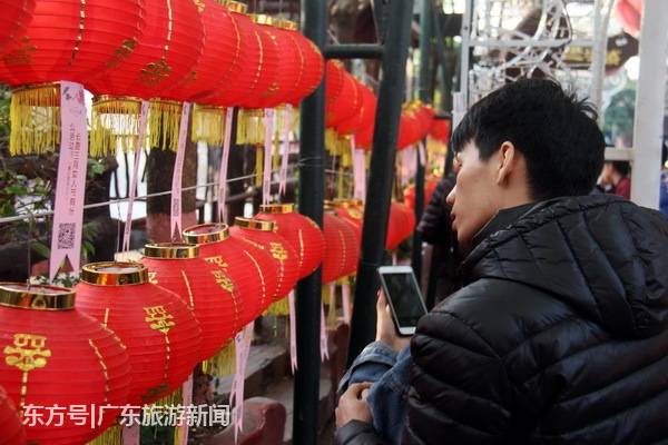 广东游客用手机百度猜灯市谜语，1小时猜中300(图5)