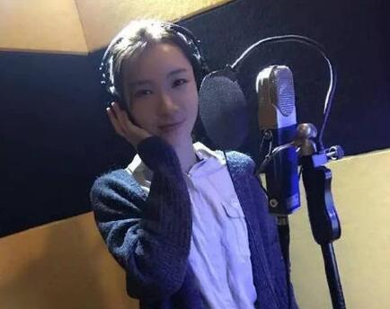 清华女学霸当游戏主播 高学历高颜值偏偏爱上打(图2)